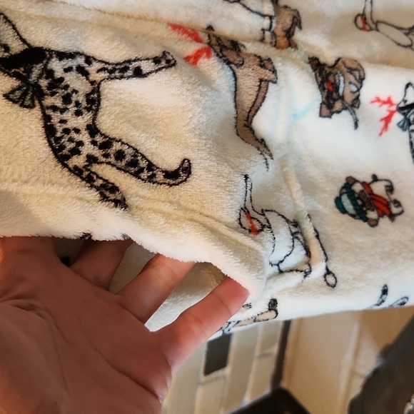 Womens Holiday Time CHRISTIMAS DOGS Hooded Union Suit 1 pc Pajamas - Picture 9 of 15